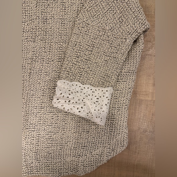 Anthropologie Saturday Sunday 3/4 Cuffed Sleeve Top - Picture 4 of 6